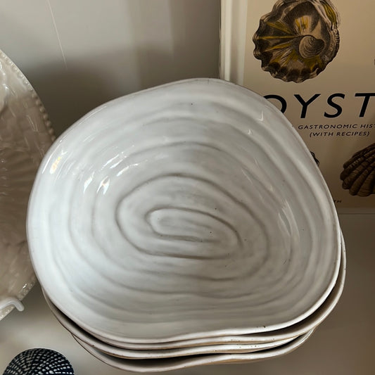 Stoneware shell bowl